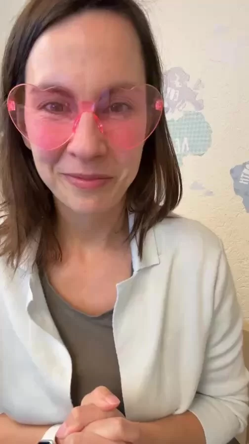 Welcome To LOVEMBER 🤩✨💛

Der November steht unter dem Motto Love Yourself.

Wie du es schafft, deine Selbstzweifel zu beenden - das erzähle ich im Video.

Und weil heute am 1.11. der 11. Hochzeitstag von meinem Mann und mir ist, kannst du einmalig für 11 Euro in die Schema Du Membership kommen. Alle Infos dazu in meiner Story 🤩

Happy Love-ember 💛

Deine Jenna ☀️

#selbstbewussterwerden
#stärken #stärkenstärken #selbstbewusst #glücklichsein