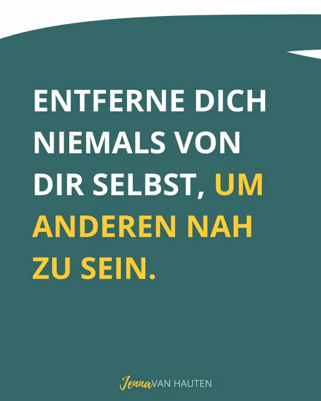Manchmal verlieren wir uns, weil wir dazugehören wollen. Wir passen uns an, halten zurück, sagen Ja, obwohl wir Nein meinen – nur um Verbindung zu spüren.

Doch echte Nähe braucht keine Selbstverleugnung. Denn echte Nähe entsteht dann, wenn wir uns so zeigen, wie wir sind. Und dazu gehören deine Grenzen, deine Bedürfnisse genauso dazu. 

Folge mir für mehr Leichtigkeit und Selbstbewusstsein in deinem Job und Leben.

#schemadu
#selbstbewusst
#stärkenstärken
#jobliebe
#persönlicheweiterentwicklung