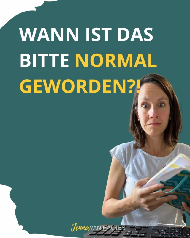 Wenn auf die Frage „Wie geht’s dir?“ ein „Arbeit halt.“ zur Normalität geworden ist, dann müssen wir dringend etwas verändern.
Es darf nicht normal sein, dass Menschen einen Großteil ihres Lebens in einem Job verbringen, der sie leer macht.

Unsere Gesellschaft braucht keine Menschen, die nur funktionieren.
Sie braucht Menschen, die ihre Stärken wirklich einsetzen können.

Wenn Menschen am richtigen Platz arbeiten, profitieren nicht nur sie selbst.
Sondern Teams, Unternehmen und letztendlich wir alle.

Berufliche Erfüllung ist kein Luxus.
Sie verändert Gesundheit, Motivation, Innovation und unsere ganze Gesellschaft.

Denn es gibt für jede:n den passenden Job.
Bestelle jetzt mein Buch und verschenke es in deinem Umfeld.
Lass uns diese Botschaft gemeinsam in die Welt tragen.

Kommentiere BUCH und ich schicke dir den Link.

#endlicheinjobderzumirpasst
#schemadu
#jobwechsel
#stärkenstärken
#jobliebe