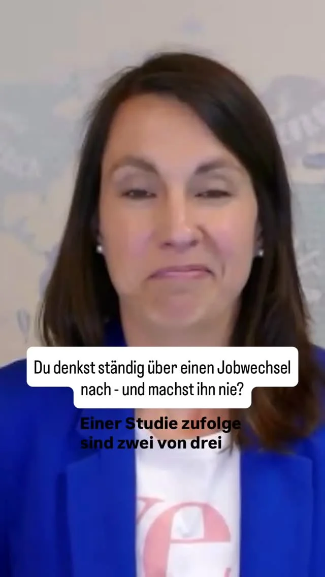 Caption:
Mehr als zwei von drei Menschen in Deutschland sind unzufrieden in ihrem Job.
Und trotzdem wechseln die wenigsten - weil keiner weiß, wohin. 🤔
Vielleicht kennst du das: Du spürst seit Monaten, dass es so nicht weitergeht. Aber die Frage „und was stattdessen?“ bleibt einfach unbeantwortet.
Genau da setze ich an. Nicht mit noch einer Stellenbörse - sondern mit dir.
Kommentiere KLARHEIT und ich schicke dir den Link zu meinem kostenlosen Training „The perfect match“ direkt zu! 🤩
#endlicheinjobderzumirpasst #schemadu #jobwechsel #stärkenstärken  #persönlicheweiterentwicklung